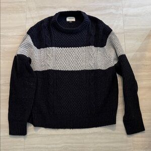 Abercrombie & Fitch Navy and Gray Crewneck Sweater